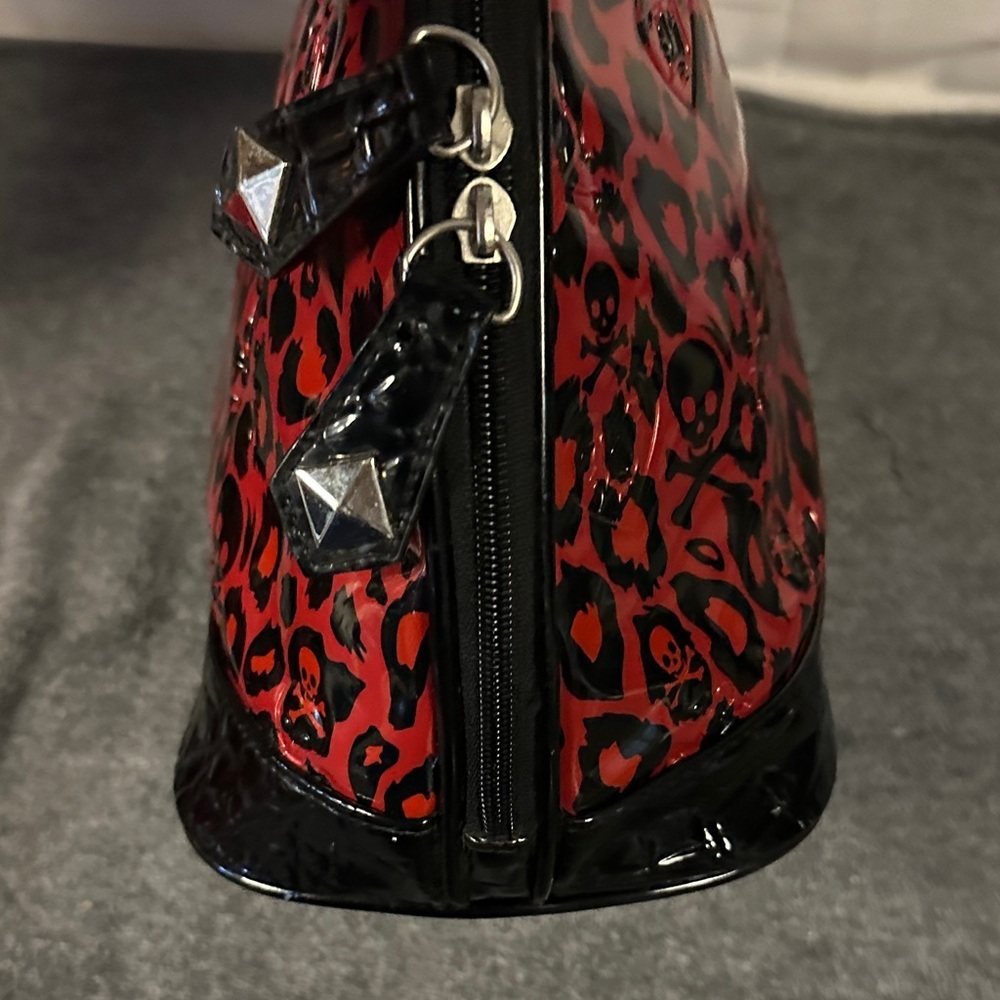 LOUNGEFLY Leopard Skull Embossed Dome Double Zipper Satchel Bag Purse Punk Goth - Picture 9 of 11